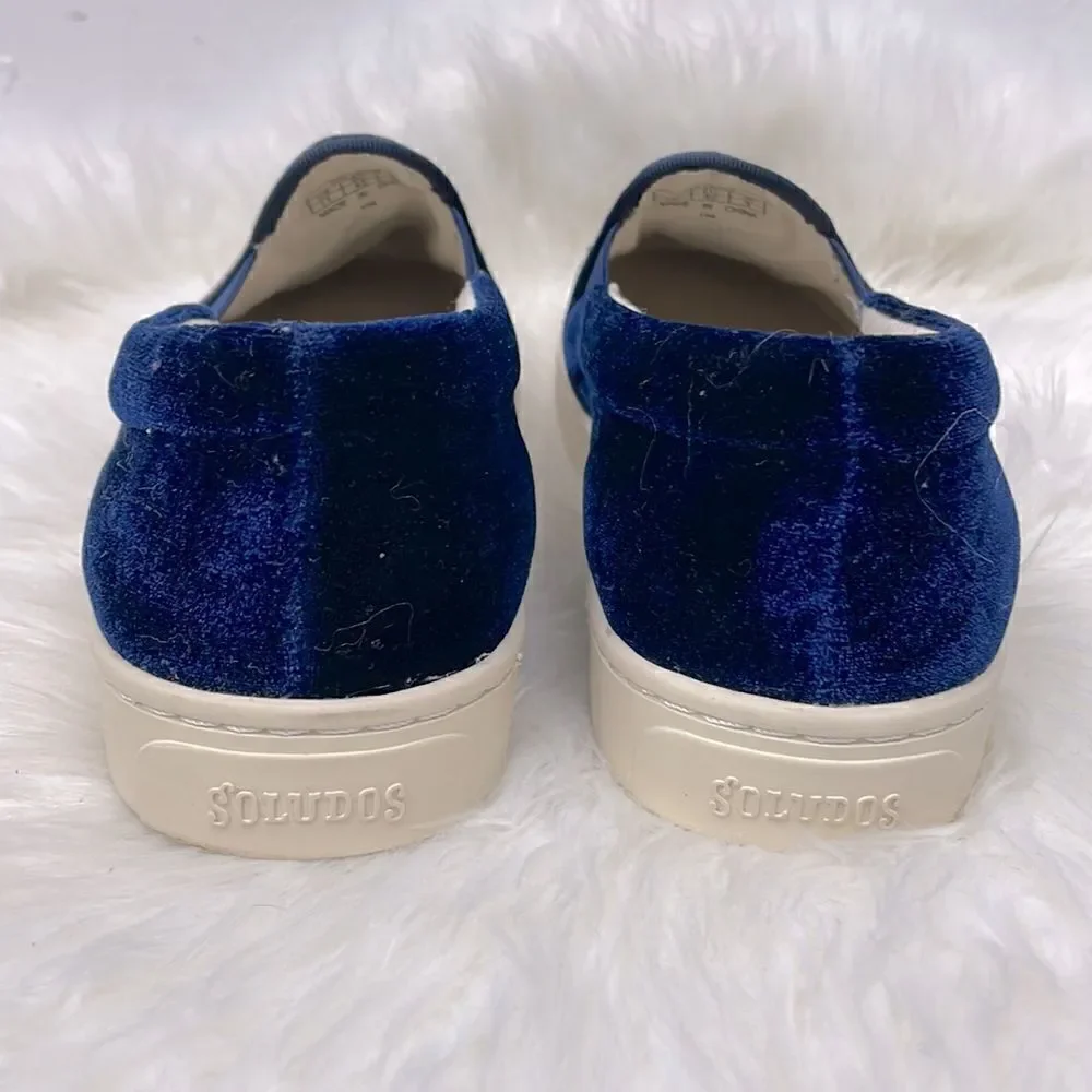 Saludos | Llamas in Love blue velvet slip on 11 sneakers.